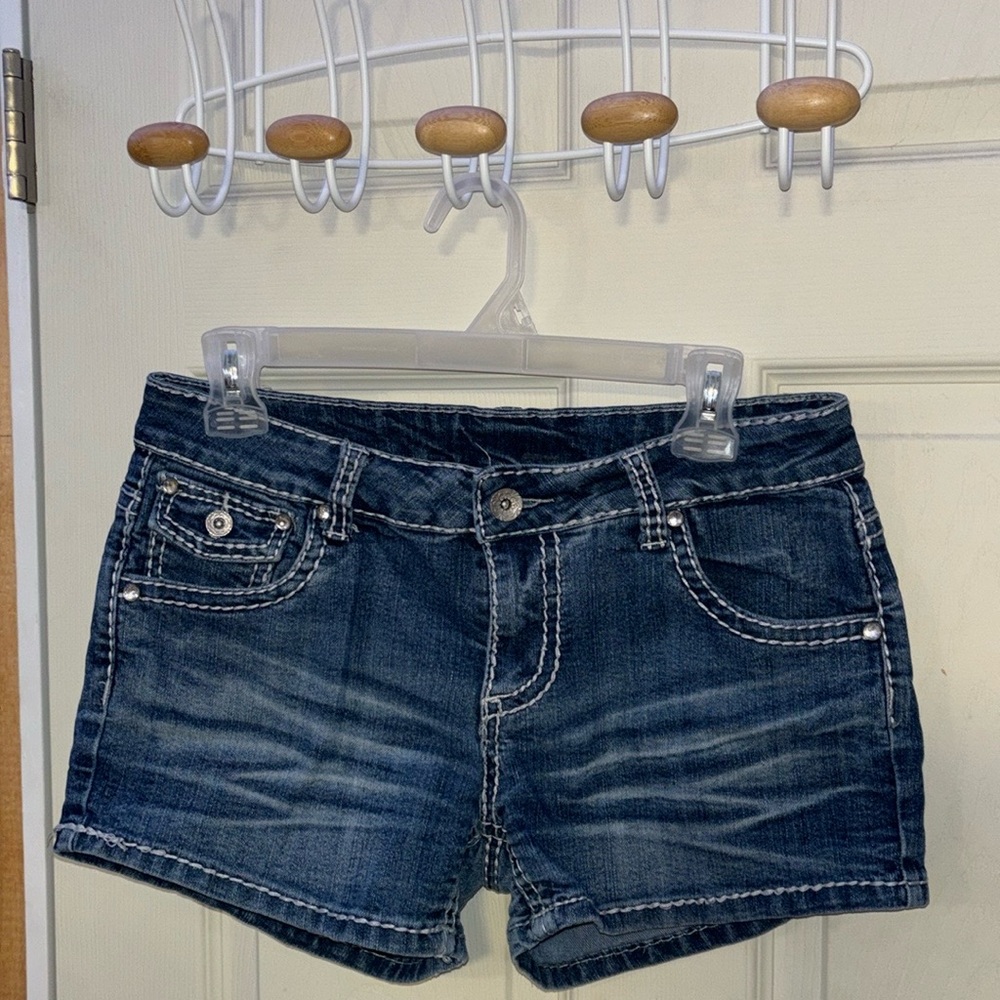 🪻3/$30 Trendy y2k style shorts!🪻